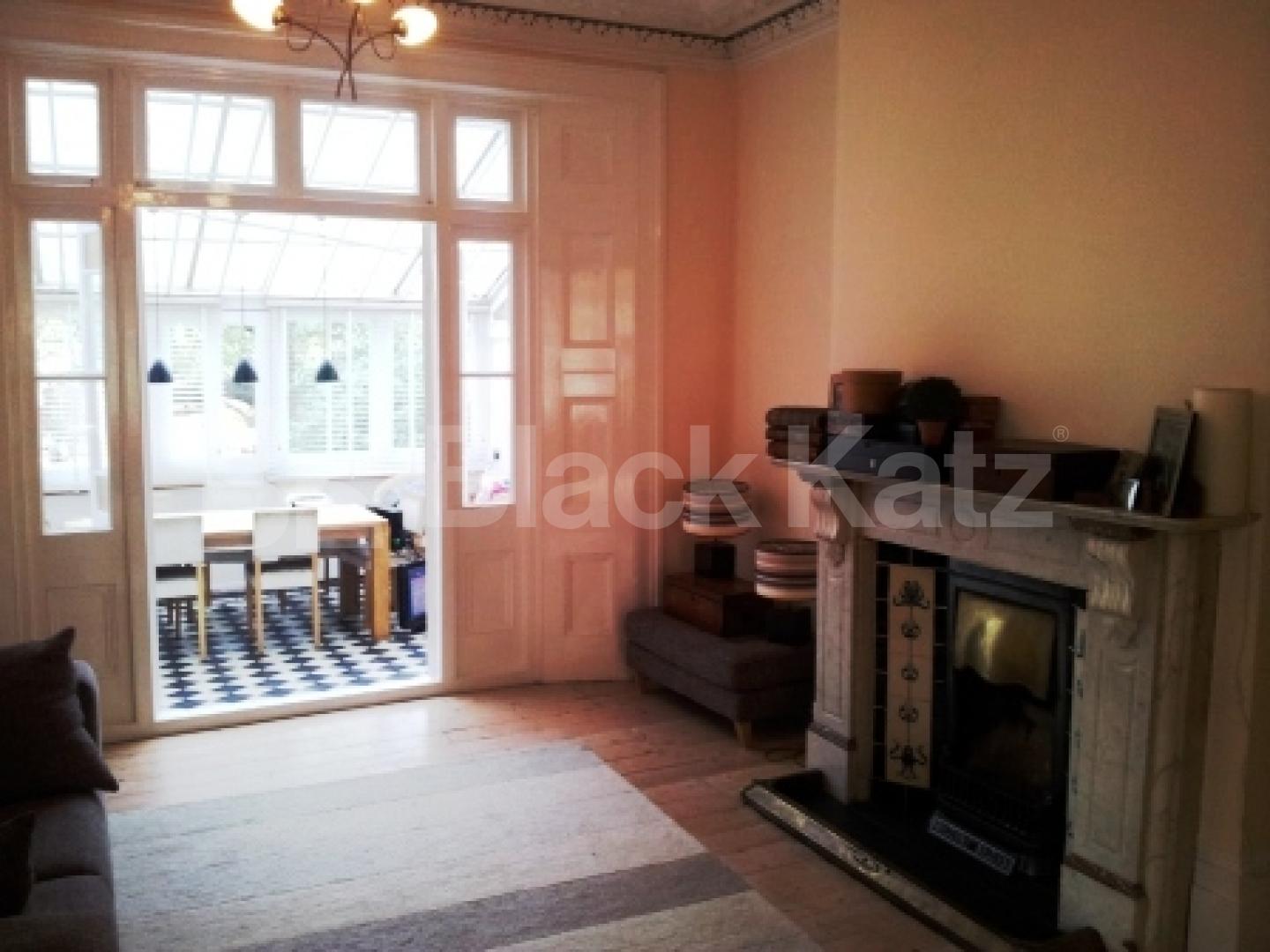 			5 Bedroom, 1 bath, 1 reception House			 Weston Park, CROUCH END